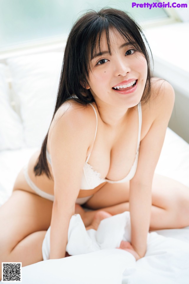 Hana Takeuchi 竹内花, FLASH 2022.08.09 (フラッシュ 2022年8月9日号) No.63ee37